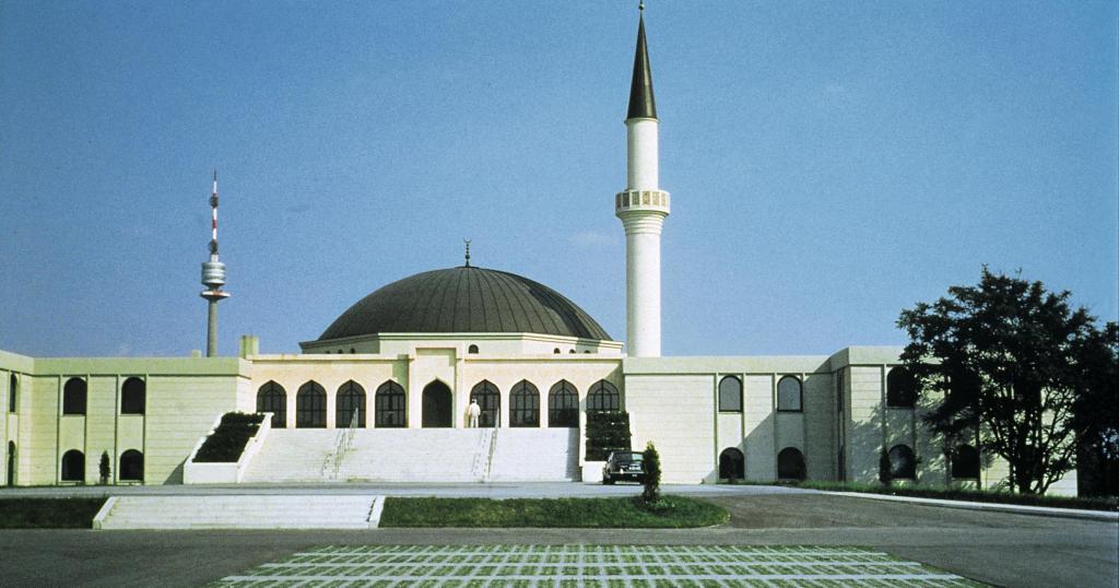 Исламская мечеть в Вене