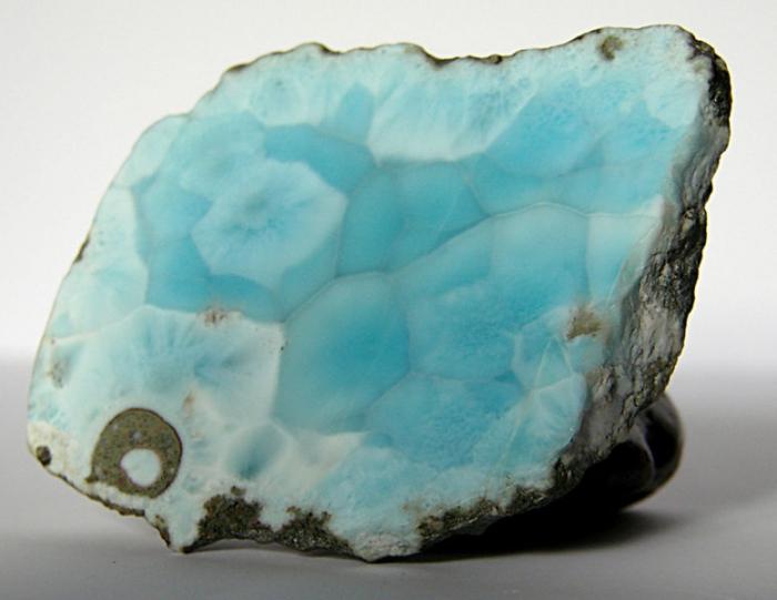 Larimar stone photo