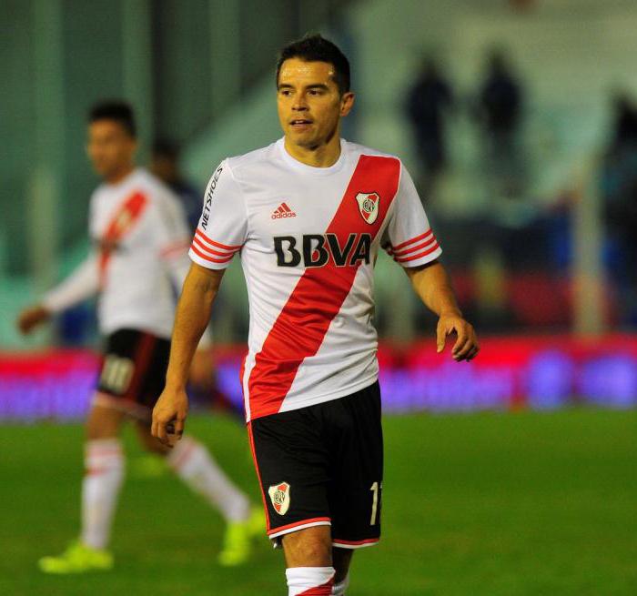 Javier Saviola photo