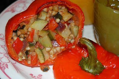 pepper stuffed with vegetables in a slow cooker