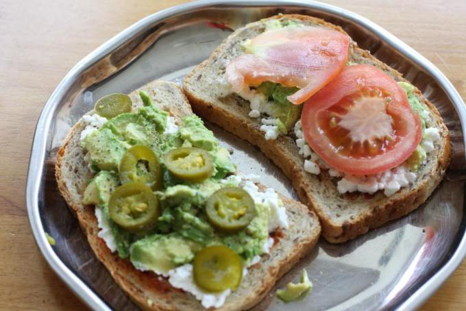 бутерброды с творогом и зеленью 