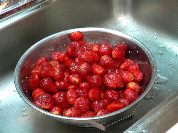 варенье из клубники с целыми ягодами пятиминутка 