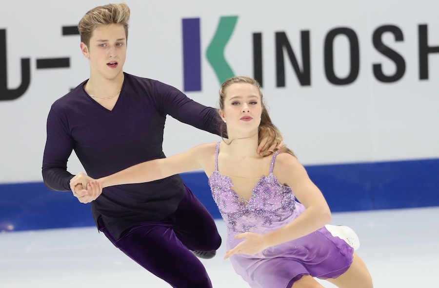 Антон Пономаренко и Кристина Каррейра на льду