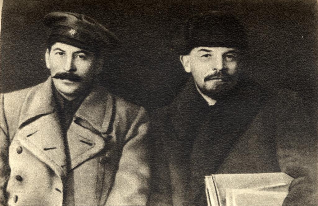 Ленин и Сталин.