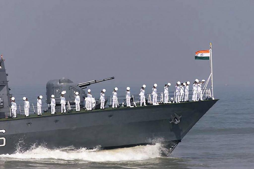 Индийский боевой корабль