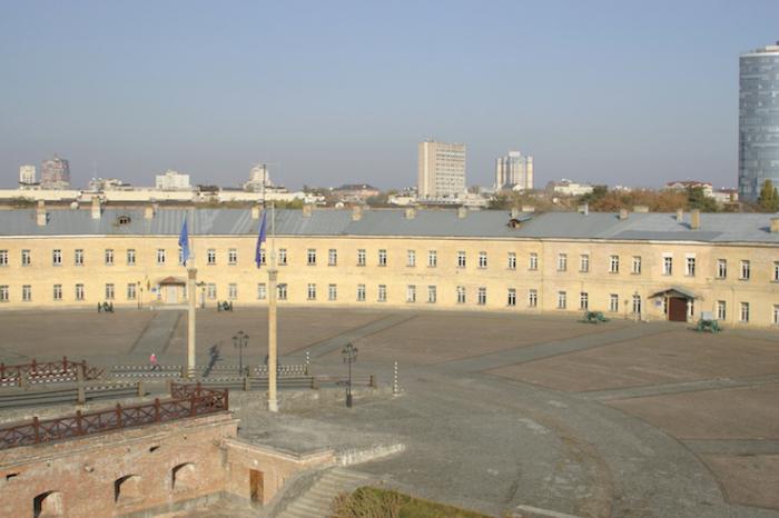 киевская крепость как добраться