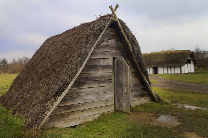 traditional dwellings of the peoples of the world