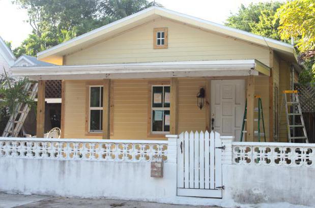 metal siding under a bar