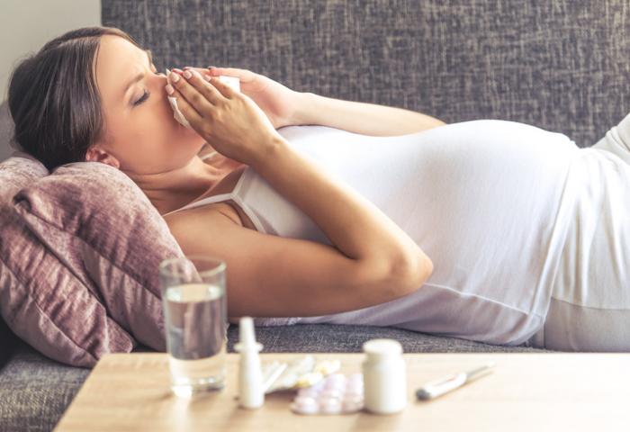 Чем лечить простуду беременным