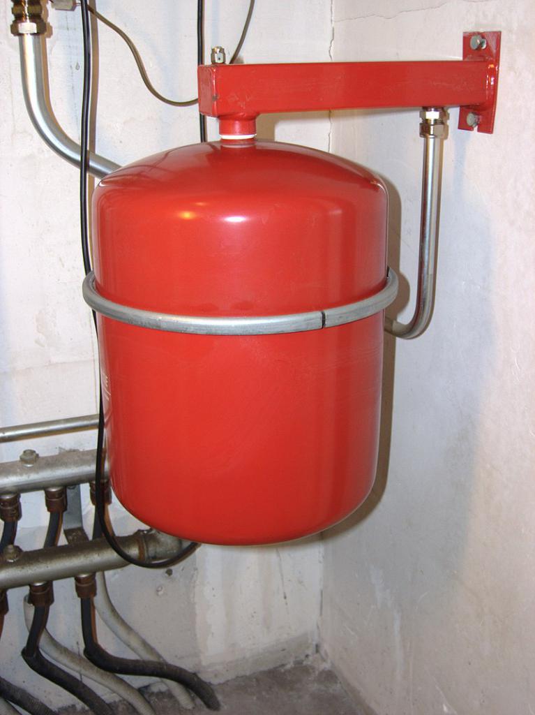 Expansion tank