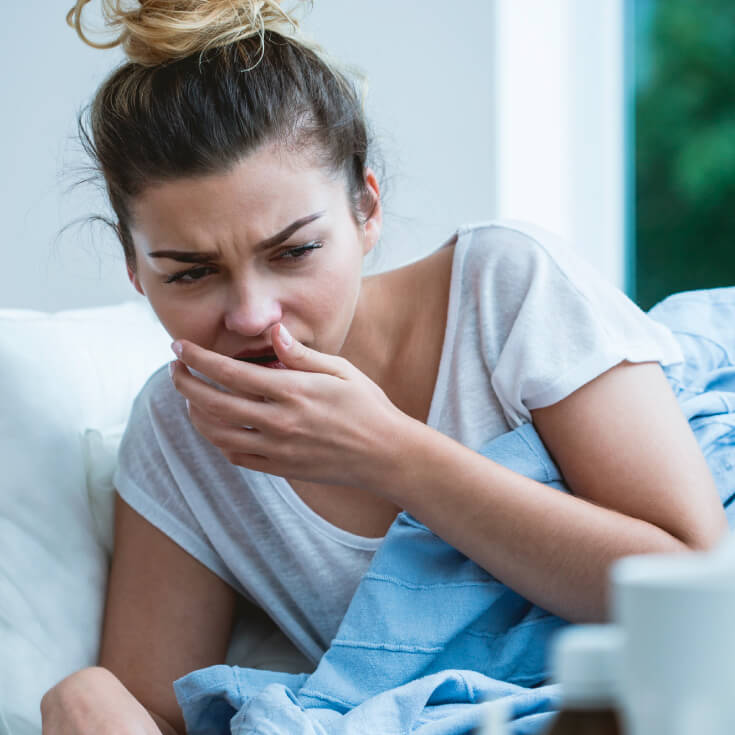 При пневмонии может наблюдаться сильный кашель