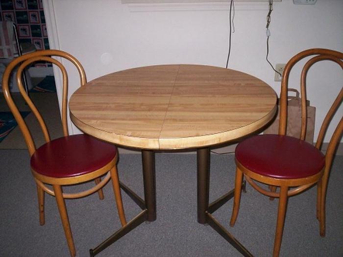 Обеденные столы для маленькой кухни фото