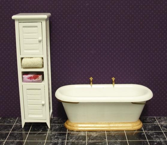шкаф пенал для ванной комнаты