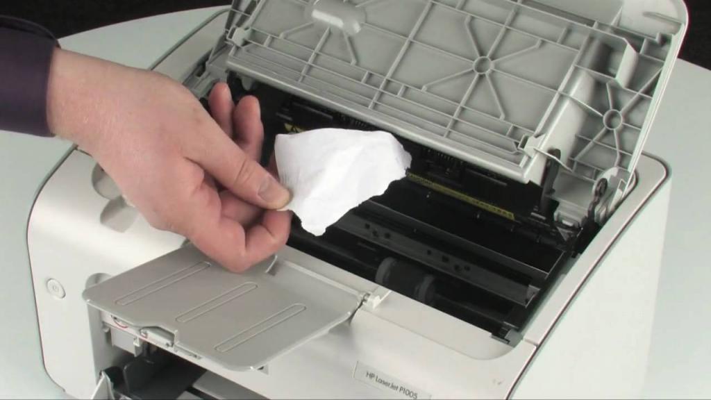 Как очистить ролик захвата бумаги в принтере brother