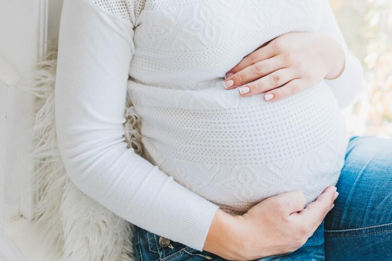 почему беременным нельзя поднимать тяжести