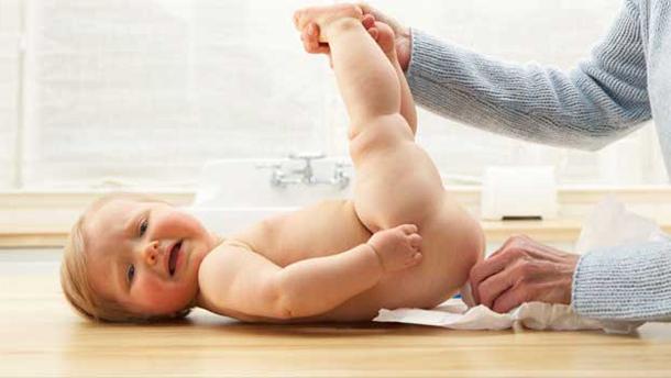 loose stool in a month old baby