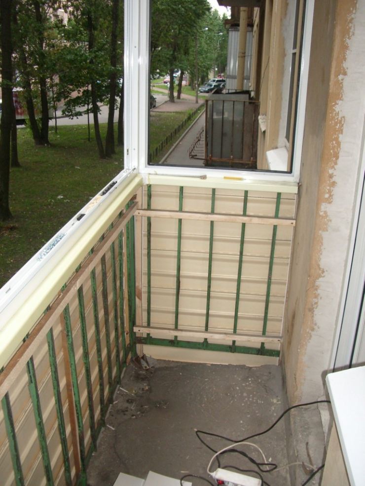 как обшить балкон