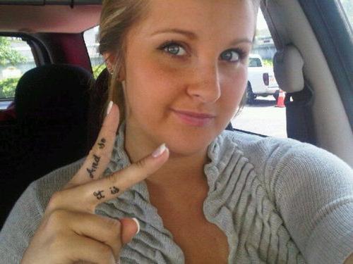 finger tattoos