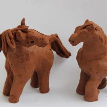 how to fashion a horse from plasticine