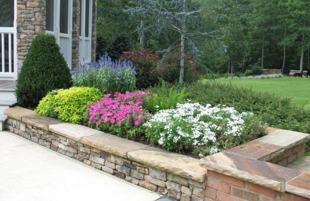 do-it-yourself flower bed