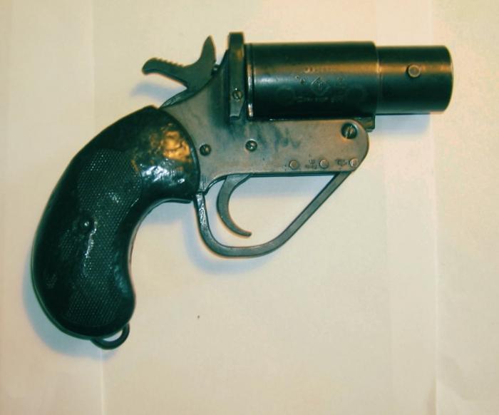 Makarov flare gun