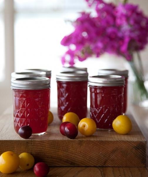 plum jam with pits