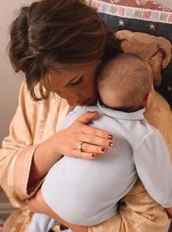 Как помочь новорожденному при икоте