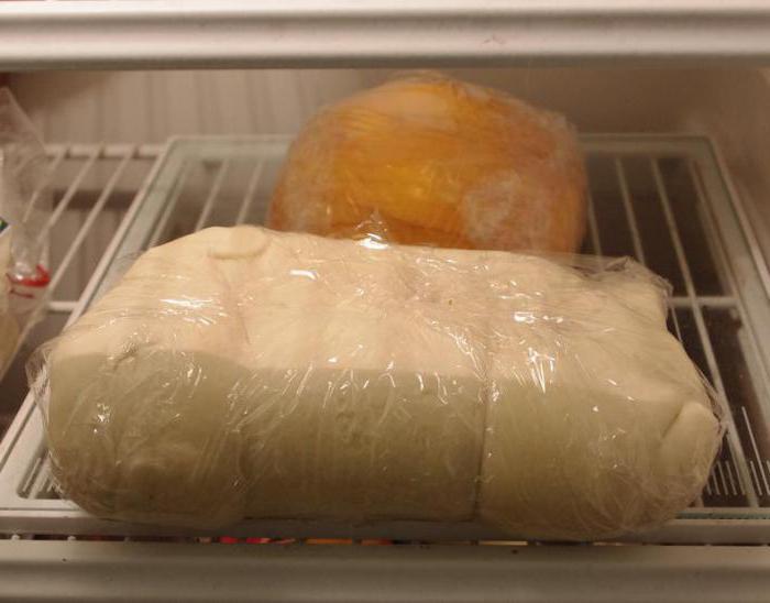 сколько можно хранить дрожжевое тесто в холодильнике