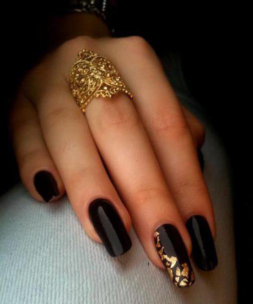 черный с золотом ногти