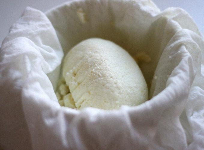 Сыр из молока в домашних условиях рецепт с фото пошагово