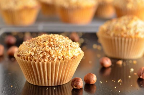 apple and cinnamon muffins