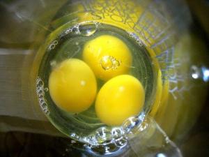 сырые яйца вред