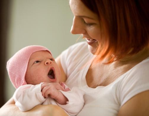 как ухаживать за новорожденной девочкой