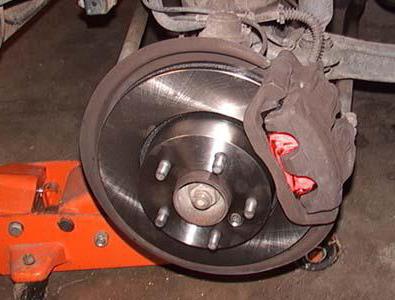 replacement of the rear brake pads on viburnum