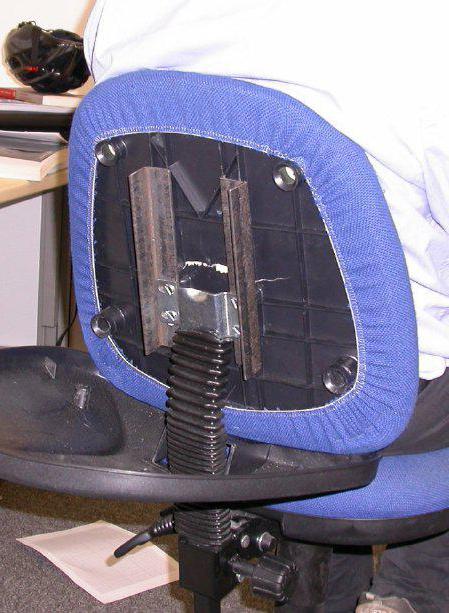 перетяжка офисного кресла кожей