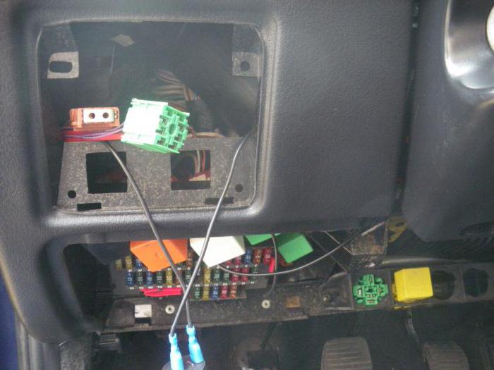 control of the central lock on the vaz 2114