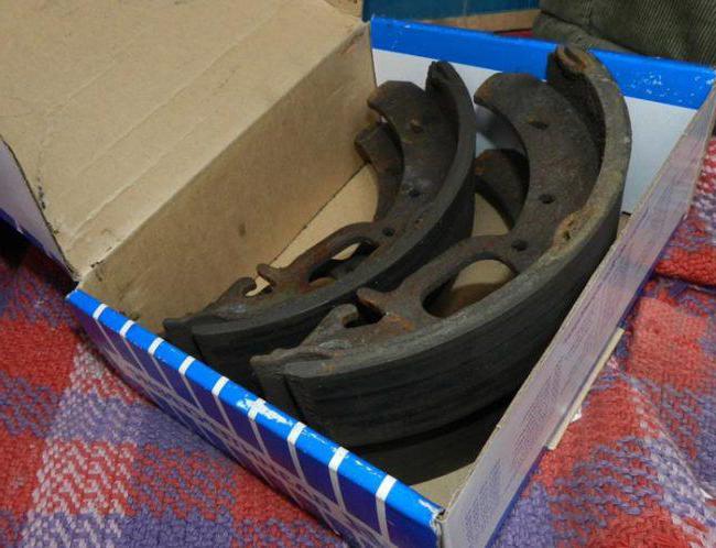 Lada Kalina rear brake pads replacement