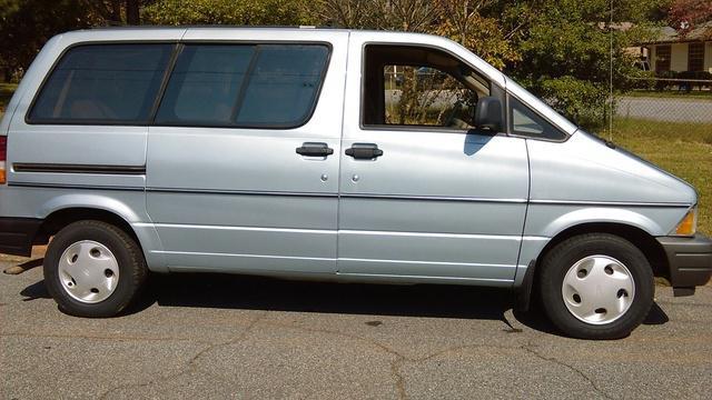 ford aerostar description