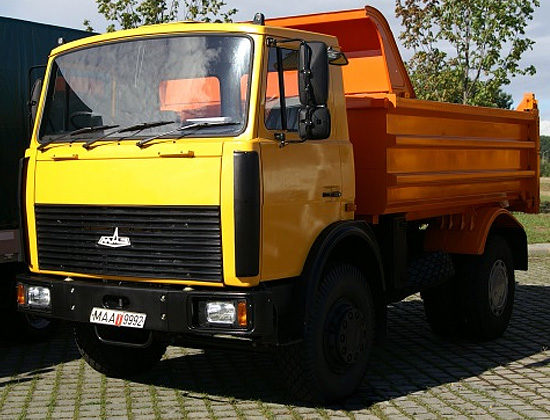 maz dump truck