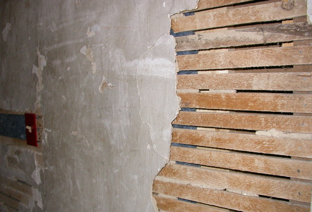 зашиваем стены гипсокартоном в деревянном