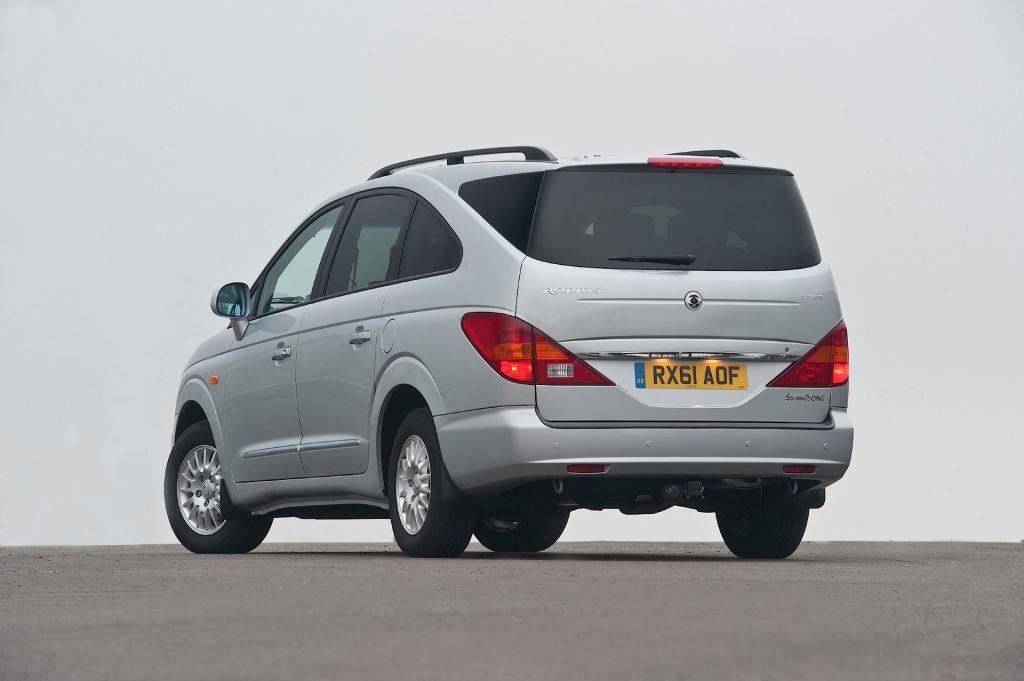 ssangyong stavic specifications