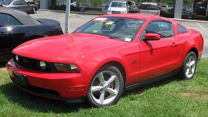 Ford Mustang car photo