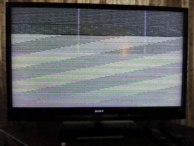 Телевизор самсунг горизонтальные полосы. ТВ Ролсен горизонтальные полосы. Вертикальные полосы на экране телевизора LG 32ln541u. TV Samsung ЖК LCD le42c450. Вертикальные полосы 32lm340t.
