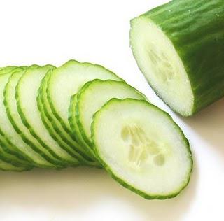 How many calories in one cucumber