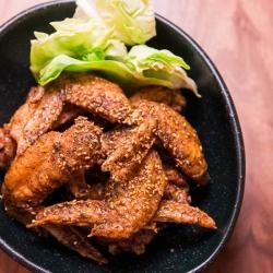 fried chicken in a pan photo