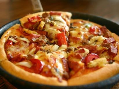 Сколько калорий в пицце