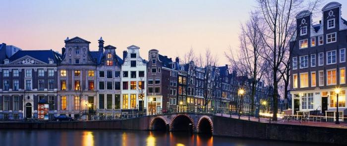 амстердам столица какой страны