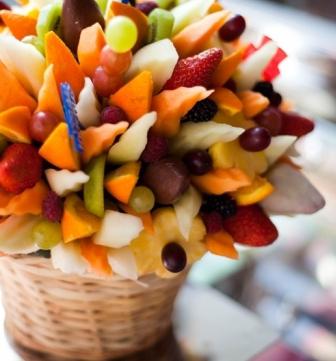 как украсить праздничный стол фруктами