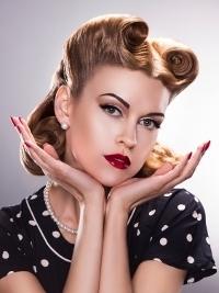 pin up hairstyle