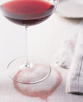 Пятна от красного вина вывести